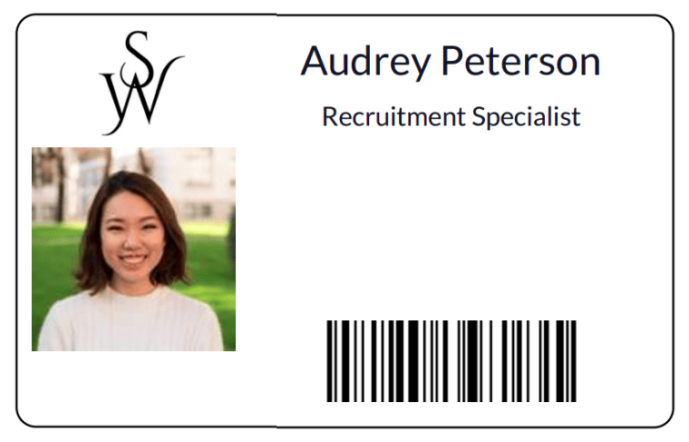 Egy alkalmazott jelvénye, amely az Employees app-ból lett létrehozva.