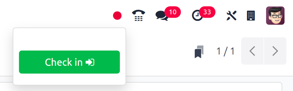 Jobb felső főmenü kiemelt bejelentkezés gombbal.