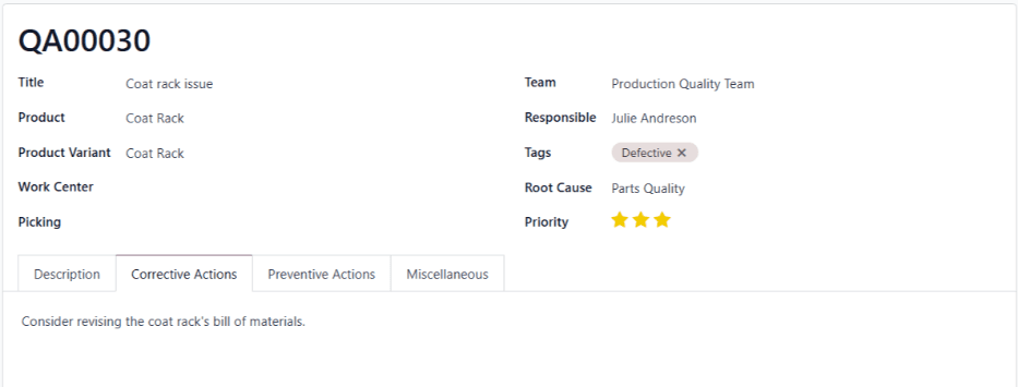 Egy minőségi riasztás, amely a kabáttartó termékkel kapcsolatos problémáról készült.